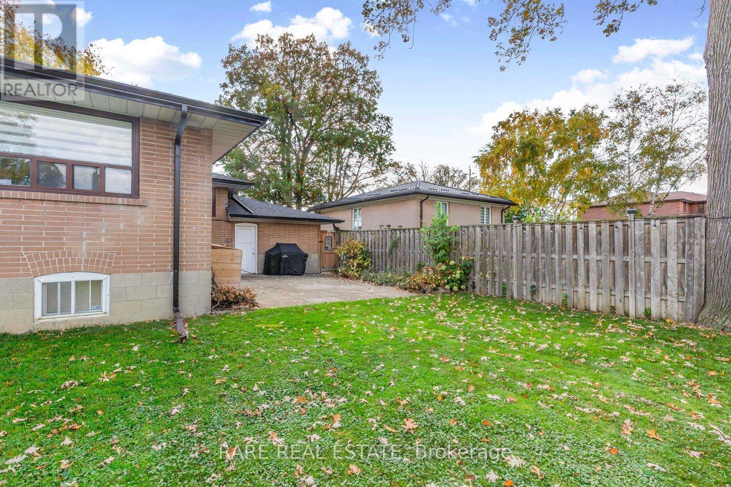 Main Floor - 238 Gary Drive, Toronto, Ontario  M9N 2M8 - Photo 33 - W12482893