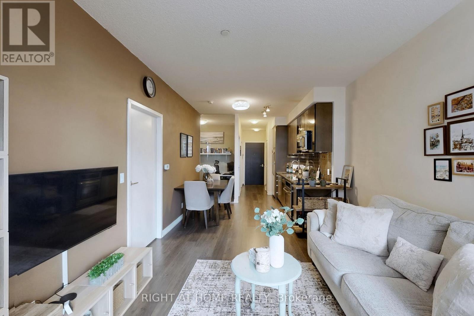 622 - 98 Lillian Street, Toronto, Ontario  M4S 0A5 - Photo 3 - C12482898