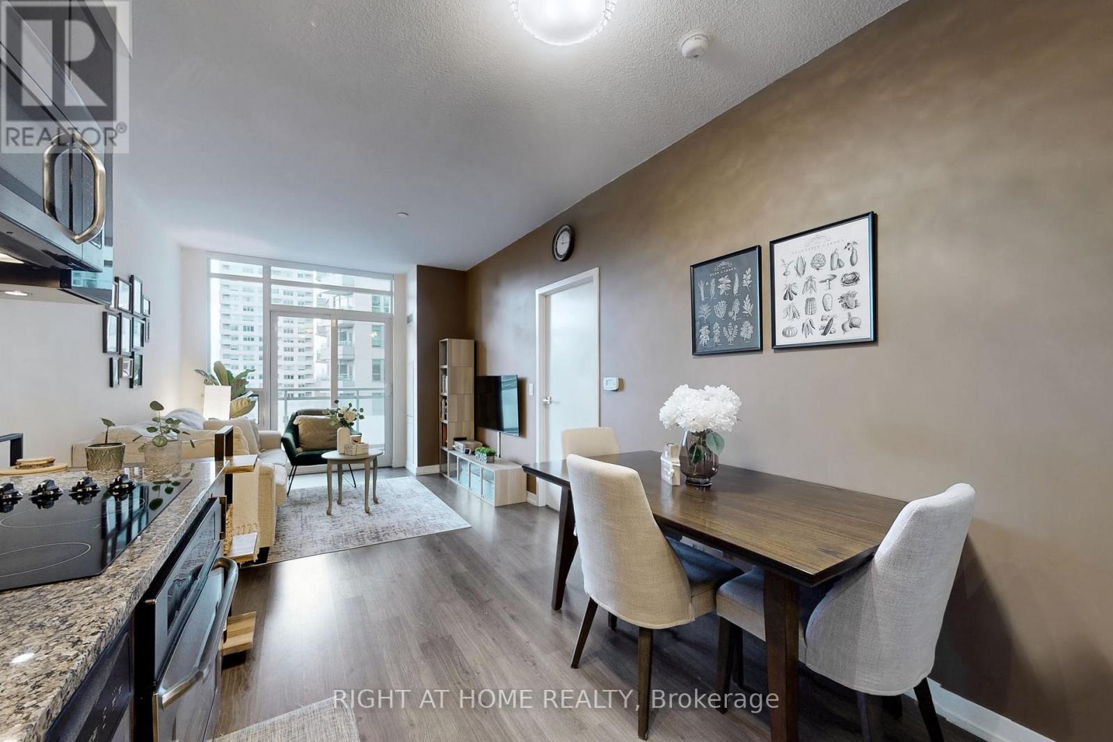 622 - 98 Lillian Street, Toronto, Ontario  M4S 0A5 - Photo 6 - C12482898