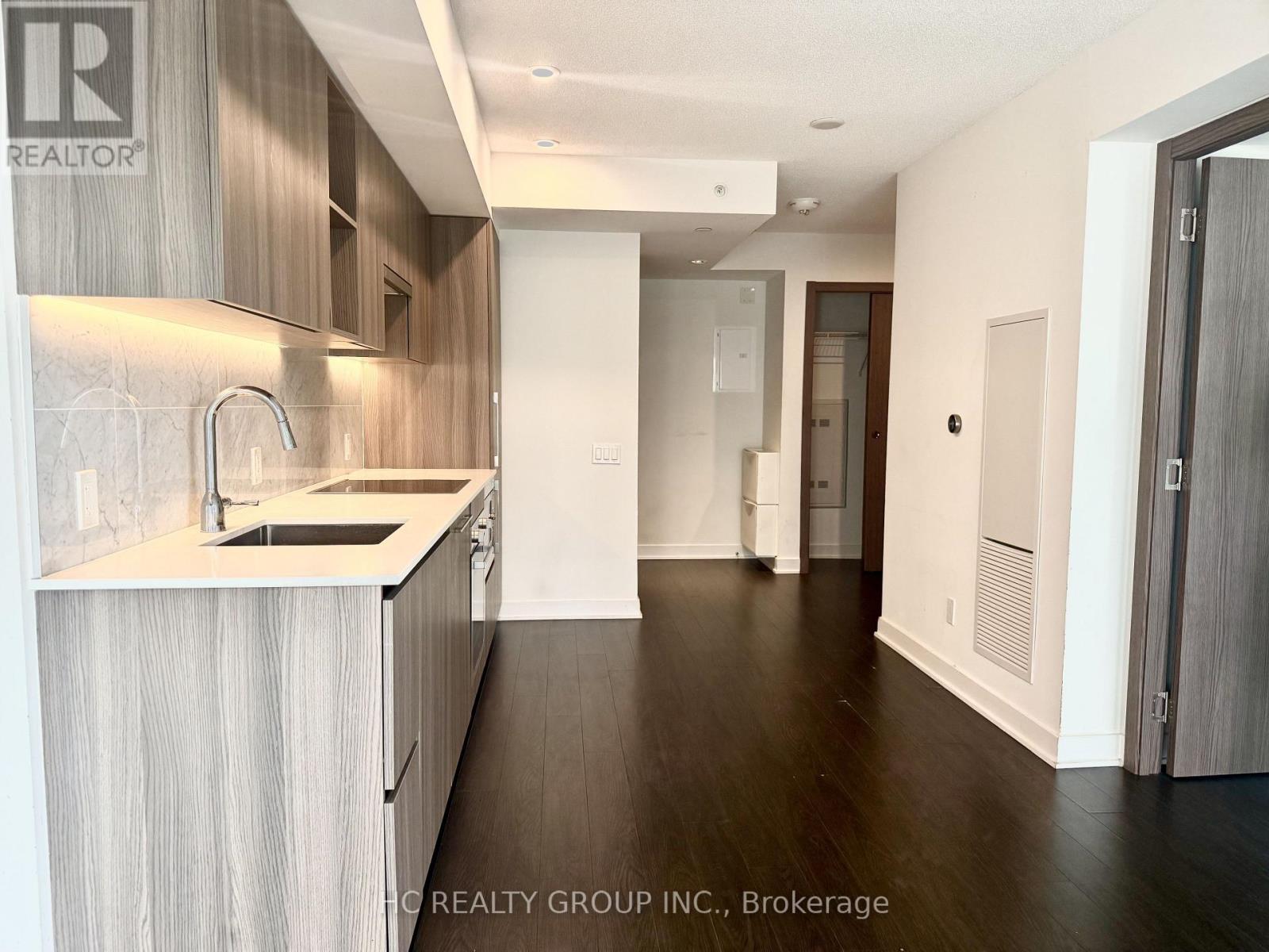 2305 - 17 Bathurst Street, Toronto, Ontario  M5V 1A5 - Photo 2 - C12482904
