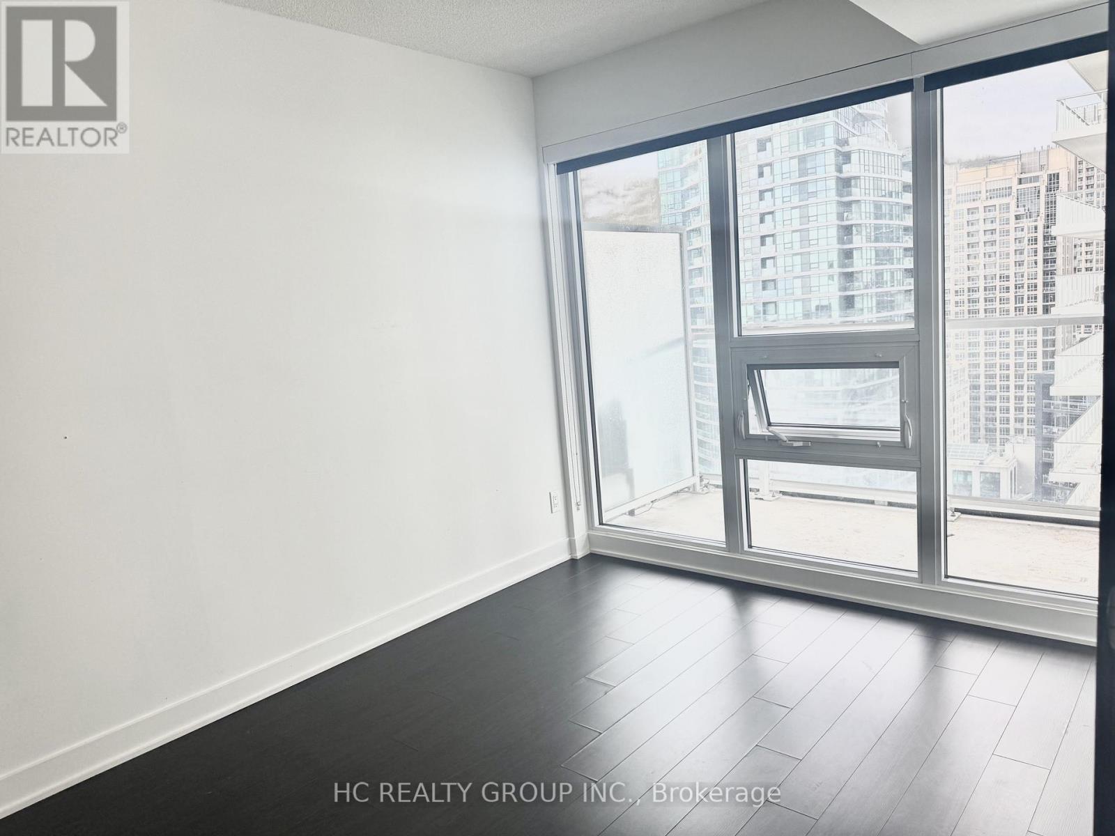 2305 - 17 Bathurst Street, Toronto, Ontario  M5V 1A5 - Photo 3 - C12482904