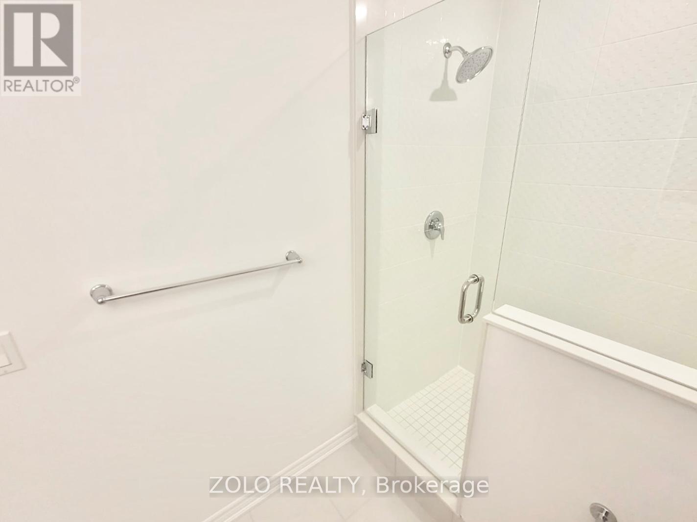 7 Sorbara Way, Whitby, Ontario  L1M 0M4 - Photo 21 - E12482900