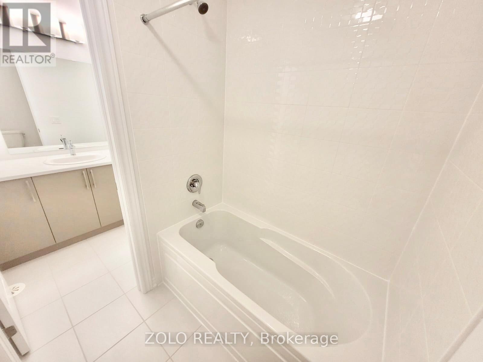 7 Sorbara Way, Whitby, Ontario  L1M 0M4 - Photo 26 - E12482900