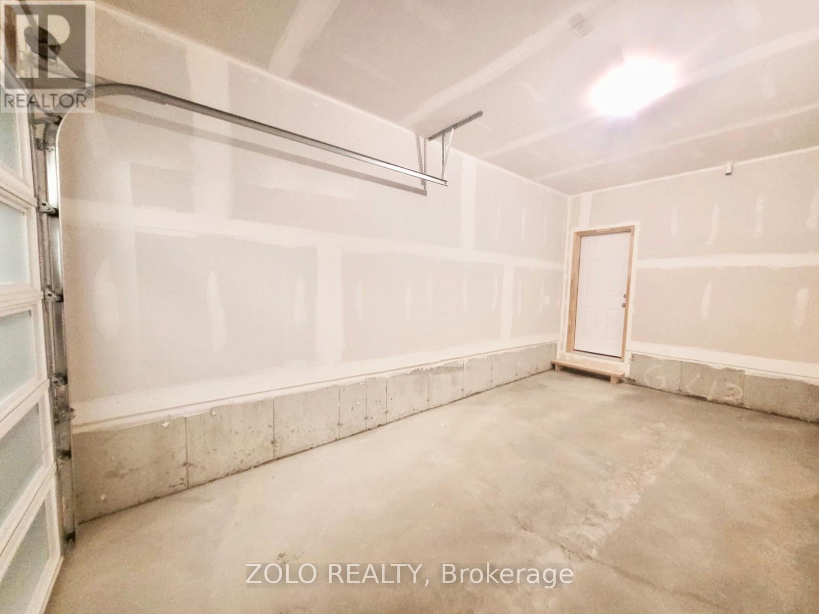 7 Sorbara Way, Whitby, Ontario  L1M 0M4 - Photo 31 - E12482900