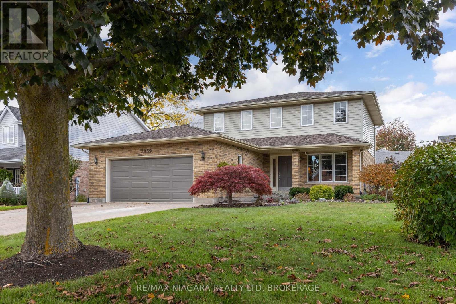 3839 Northwood Drive, Niagara Falls (Mt. Carmel), Ontario  L2H 2Y5 - Photo 1 - X12482905
