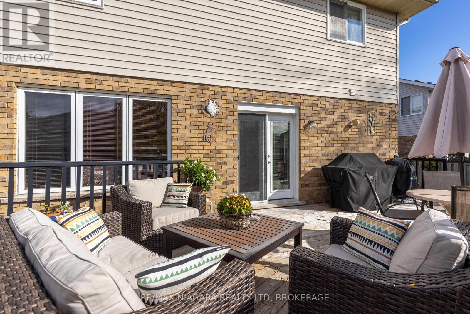 3839 Northwood Drive, Niagara Falls (Mt. Carmel), Ontario  L2H 2Y5 - Photo 5 - X12482905