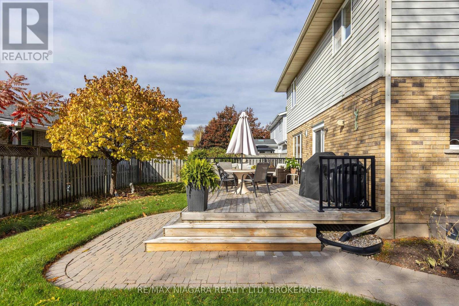 3839 Northwood Drive, Niagara Falls (Mt. Carmel), Ontario  L2H 2Y5 - Photo 9 - X12482905