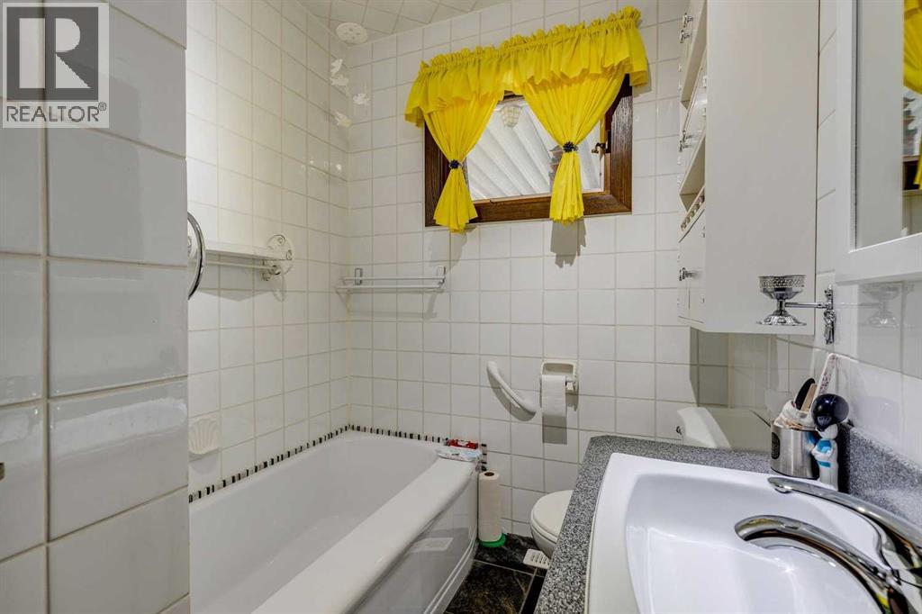 840 19 Avenue Nw, Calgary, Alberta  T2M 0Z3 - Photo 9 - A2258614