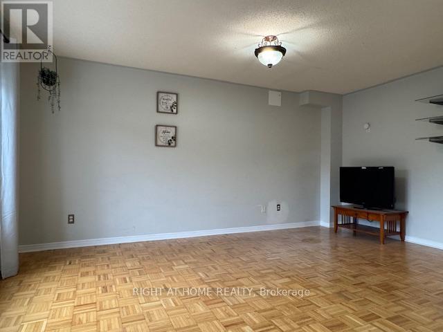 39 Treasure Drive, Brampton, Ontario  L7A 3L7 - Photo 18 - W12461292
