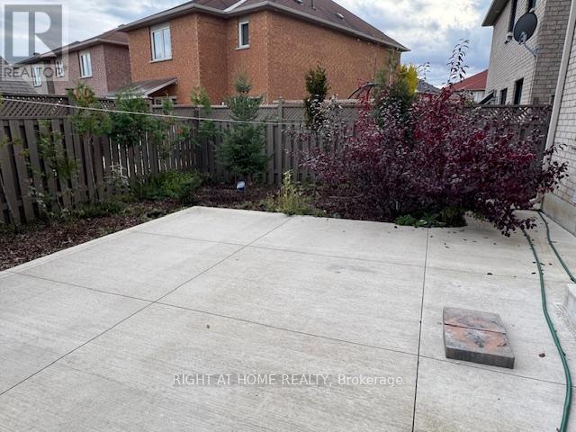 39 Treasure Drive, Brampton, Ontario  L7A 3L7 - Photo 36 - W12461292