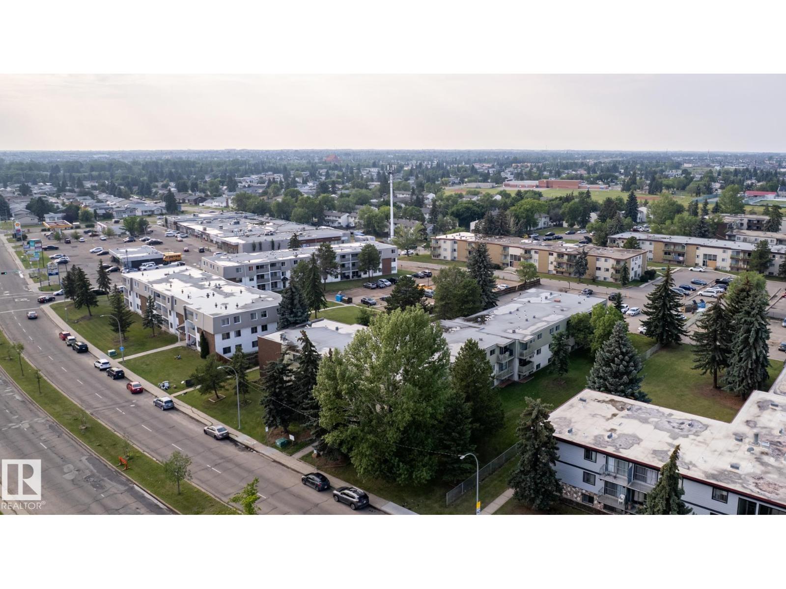 9020 144 Av Nw, Edmonton, Alberta  T5E 5V4 - Photo 10 - E4463591