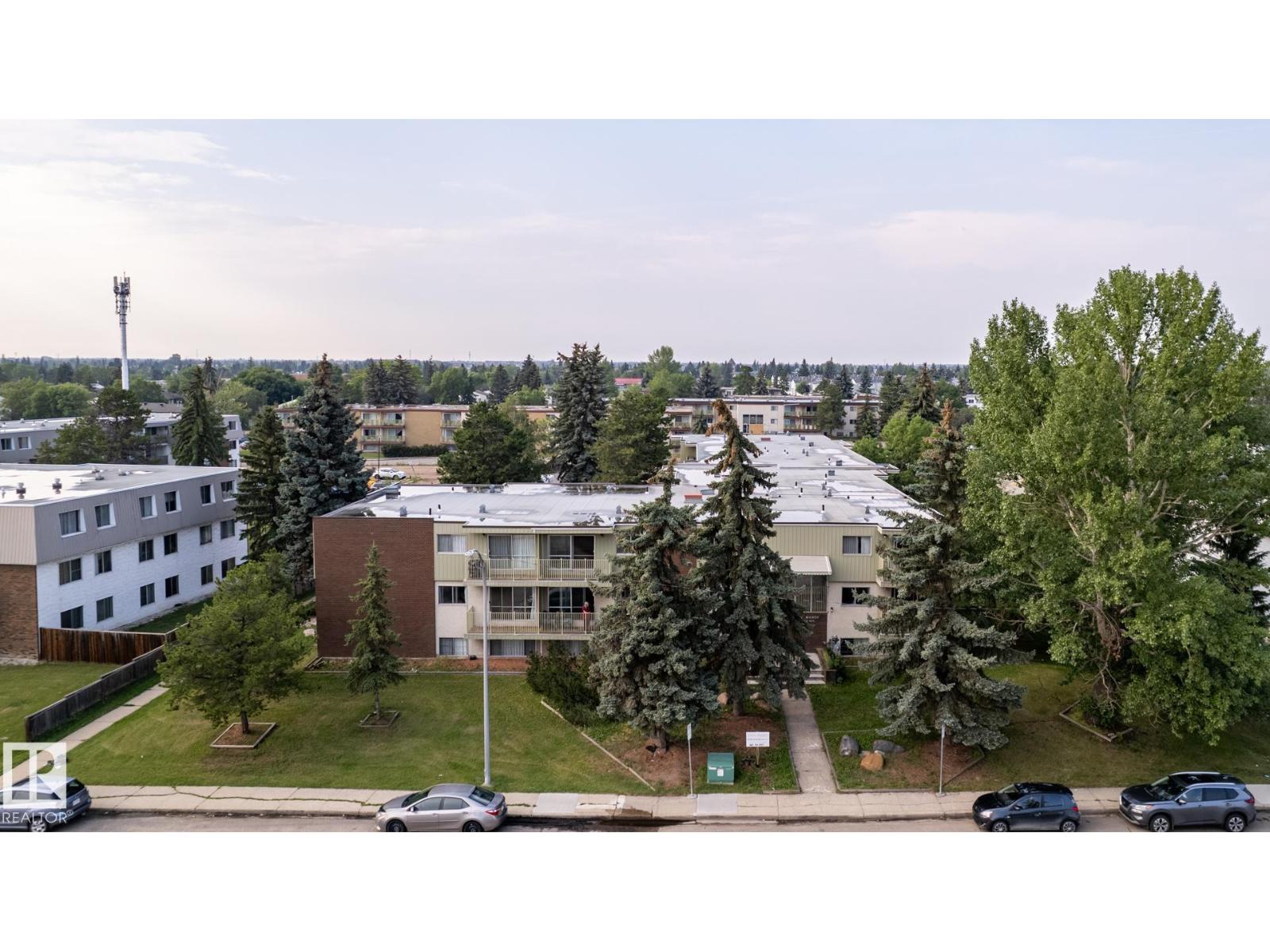 9020 144 Av Nw, Edmonton, Alberta  T5E 5V4 - Photo 6 - E4463591