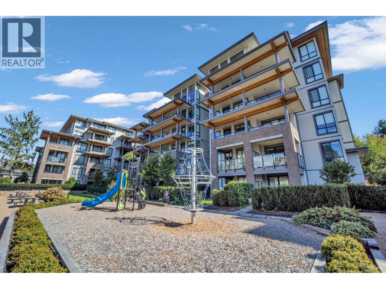 319 7599 15th Street, Burnaby, British Columbia  V3N 0H9 - Photo 4 - R3049082