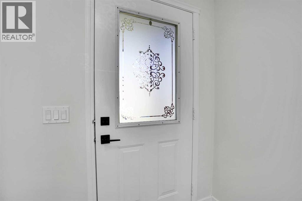 35 Taralea Place Ne, Calgary, Alberta  T3J 4W6 - Photo 2 - A2266297