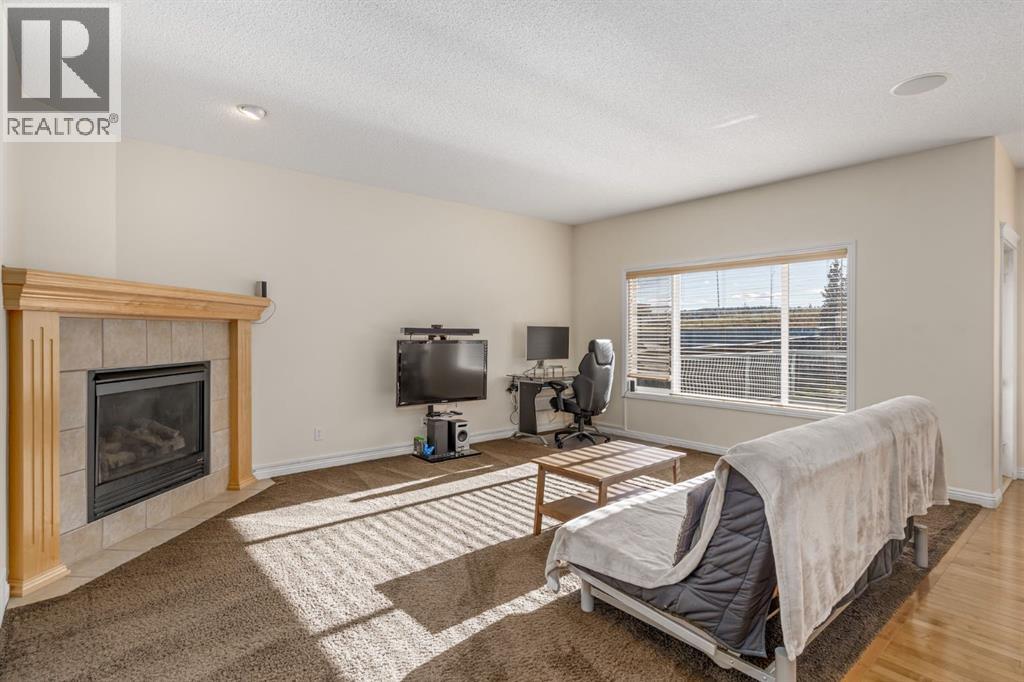 153 Kincora Bay Nw, Calgary, Alberta  T3R 1L4 - Photo 11 - A2266579