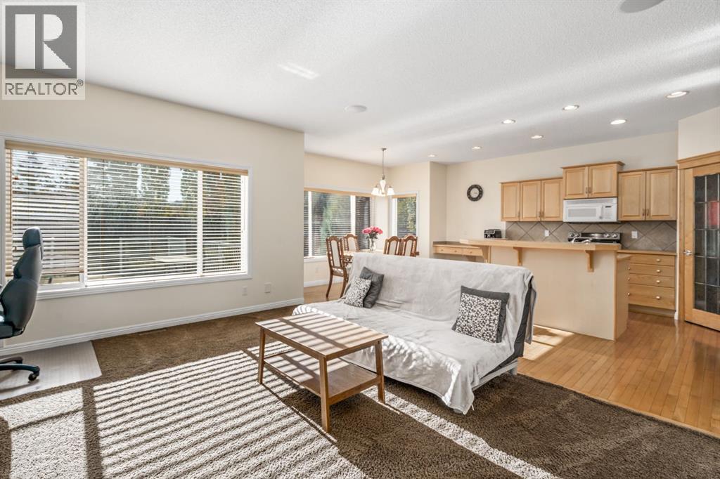 153 Kincora Bay Nw, Calgary, Alberta  T3R 1L4 - Photo 12 - A2266579