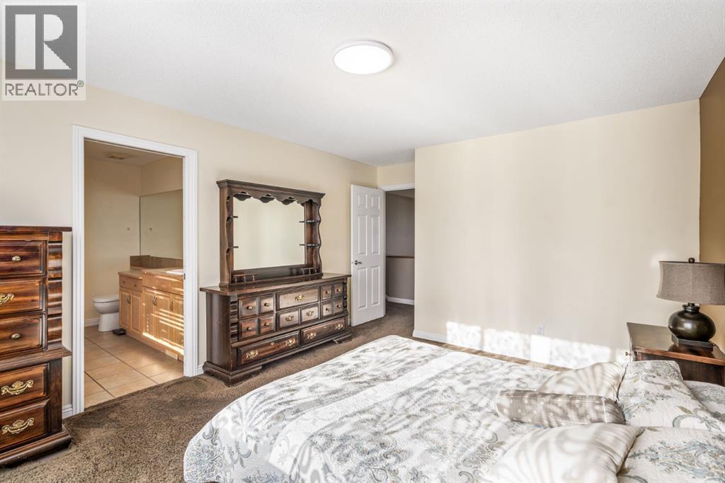 153 Kincora Bay Nw, Calgary, Alberta  T3R 1L4 - Photo 17 - A2266579