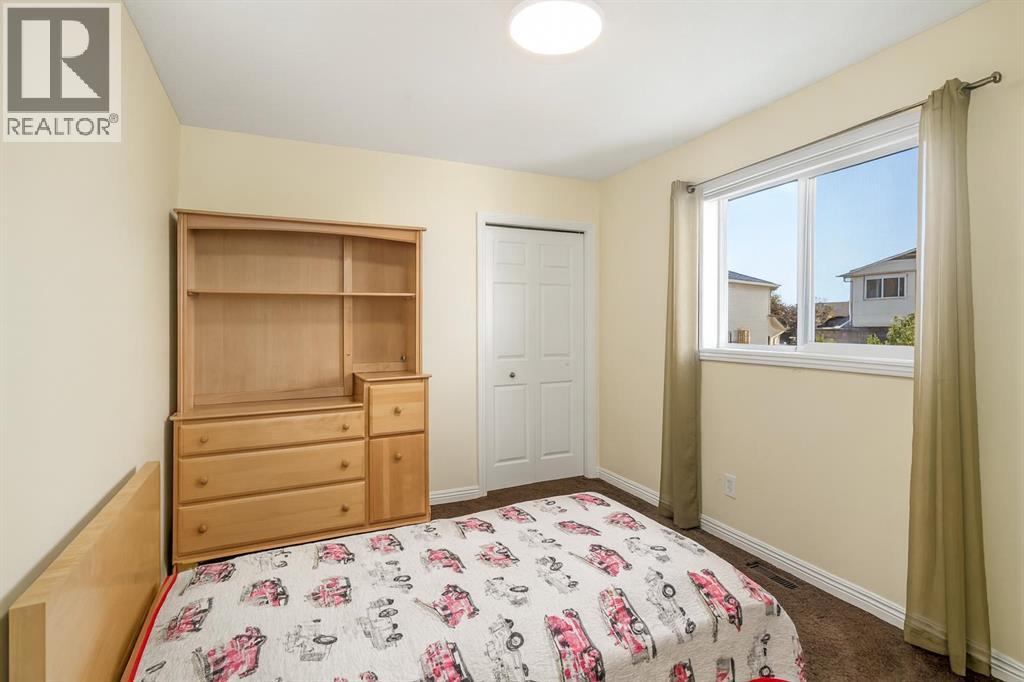 153 Kincora Bay Nw, Calgary, Alberta  T3R 1L4 - Photo 20 - A2266579