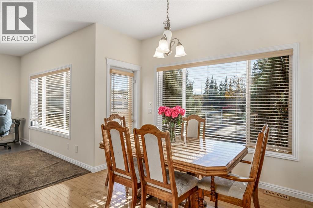 153 Kincora Bay Nw, Calgary, Alberta  T3R 1L4 - Photo 9 - A2266579