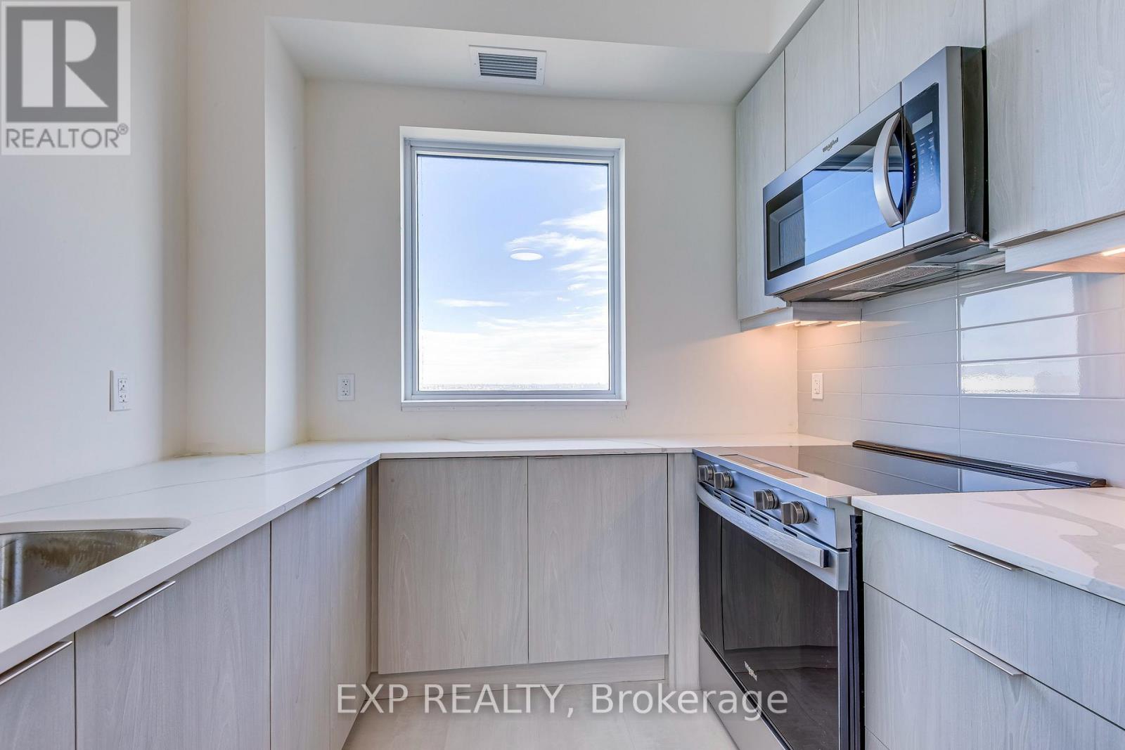 3608 - 15 Watergarden Drive, Mississauga, Ontario  L5R 0H4 - Photo 8 - W12469537