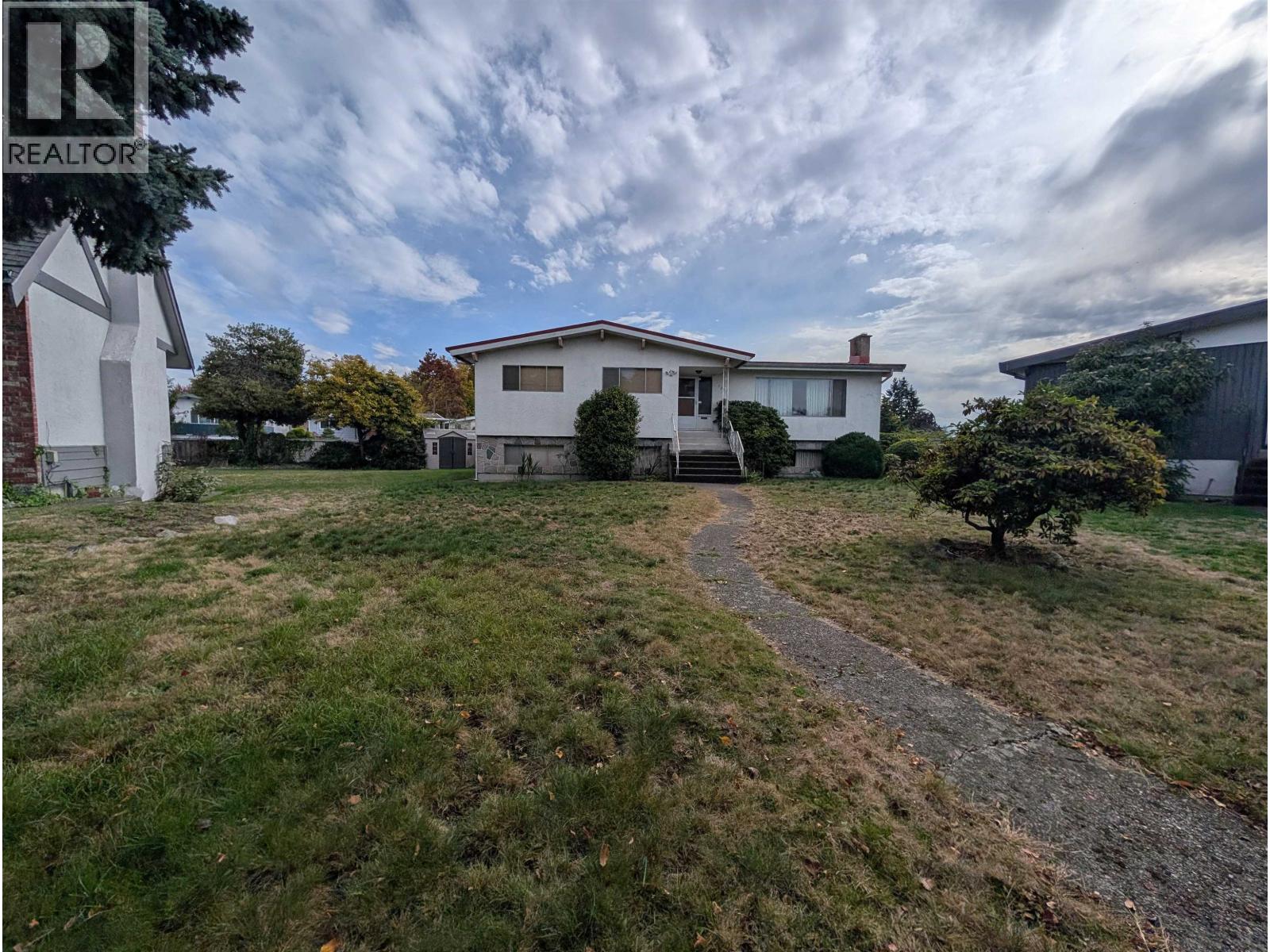 7258 Lancaster Place, Vancouver, British Columbia  V5S 3B4 - Photo 2 - R3061646