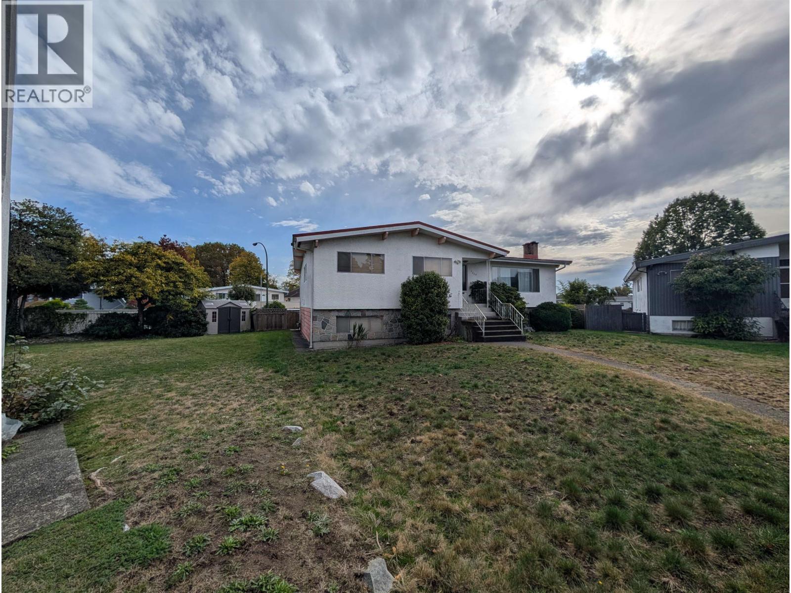 7258 Lancaster Place, Vancouver, British Columbia  V5S 3B4 - Photo 3 - R3061646