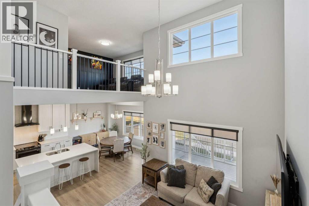 504 Creekrun Lane Sw, Airdrie, Alberta  T4B 5J9 - Photo 1 - A2265853