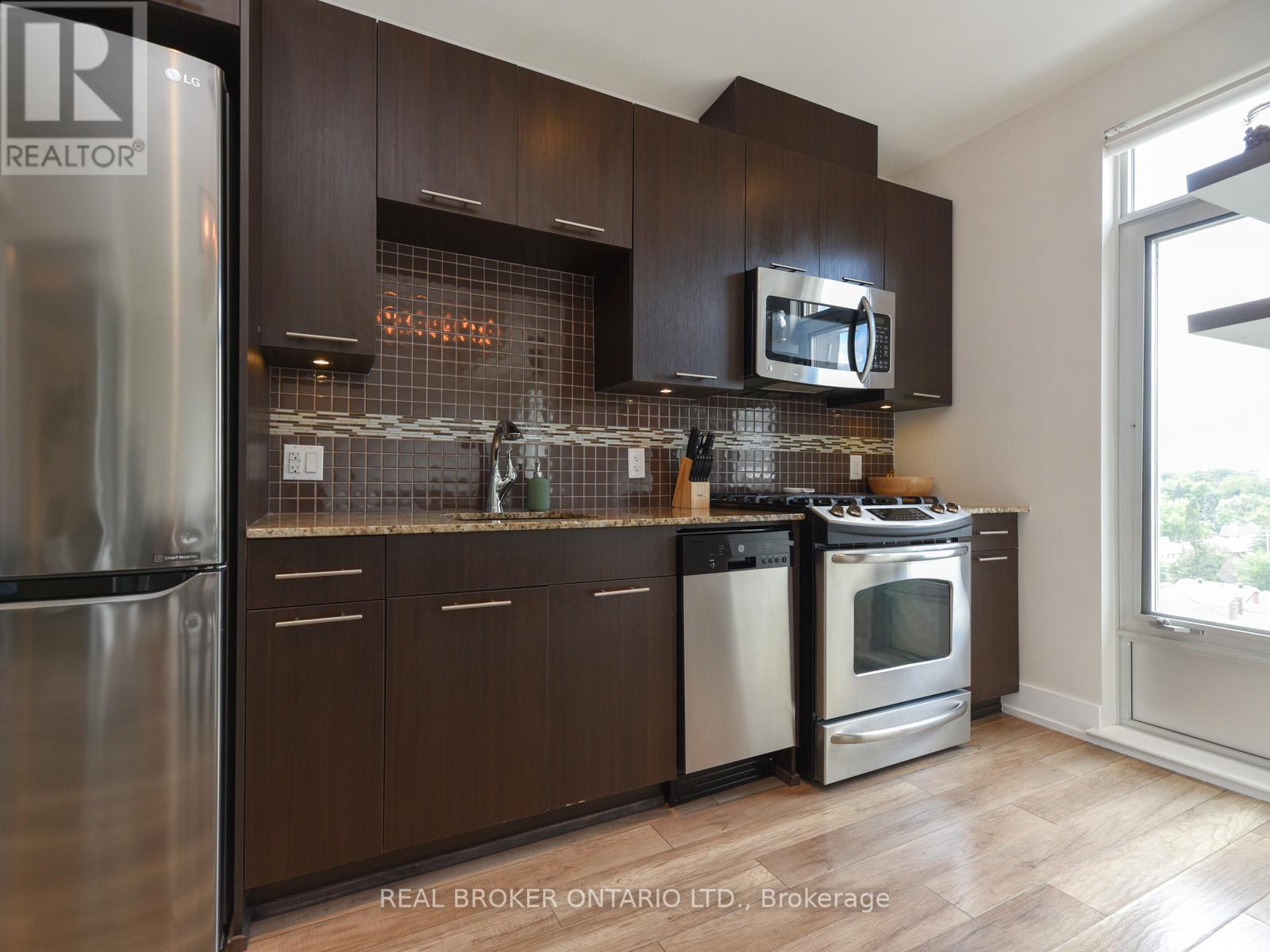 1011 - 100 Champagne Avenue S, Ottawa, Ontario  K1S 4P4 - Photo 12 - X12482919