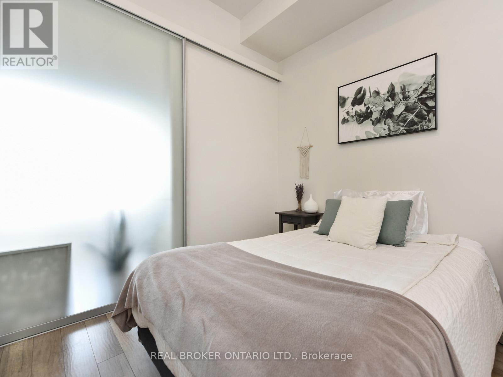1011 - 100 Champagne Avenue S, Ottawa, Ontario  K1S 4P4 - Photo 18 - X12482919