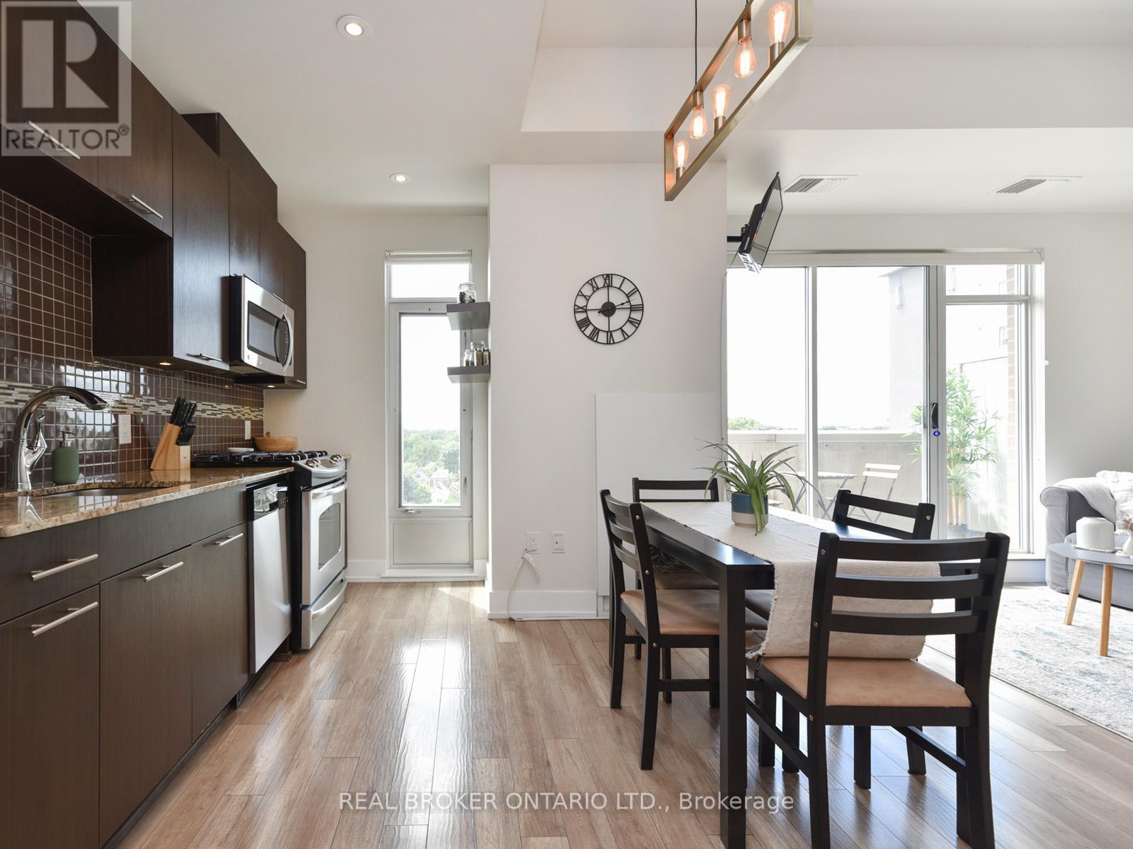 1011 - 100 Champagne Avenue S, Ottawa, Ontario  K1S 4P4 - Photo 6 - X12482919