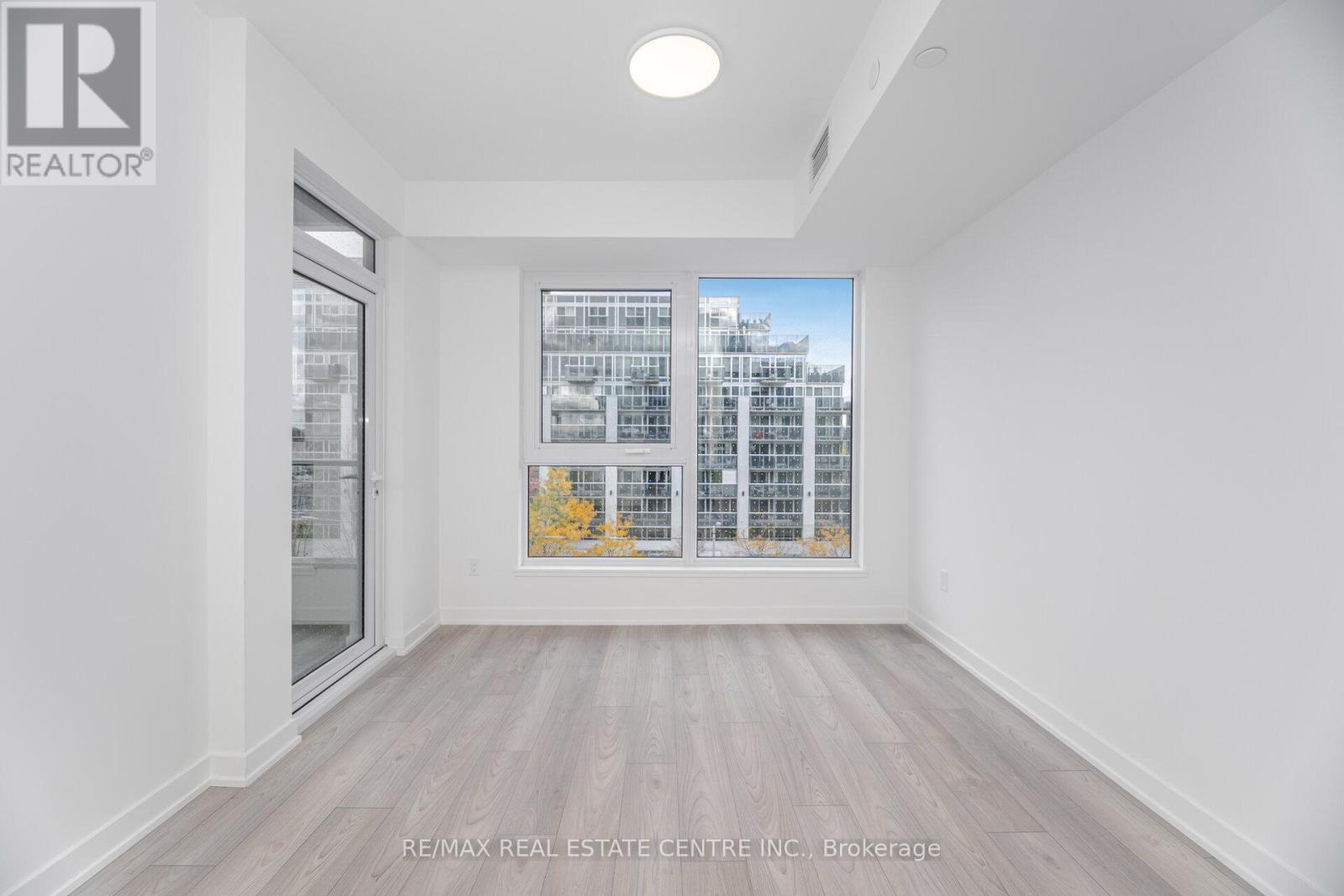 432 - 1007 The Queensway, Toronto, Ontario  M8Z 0C6 - Photo 11 - W12482911