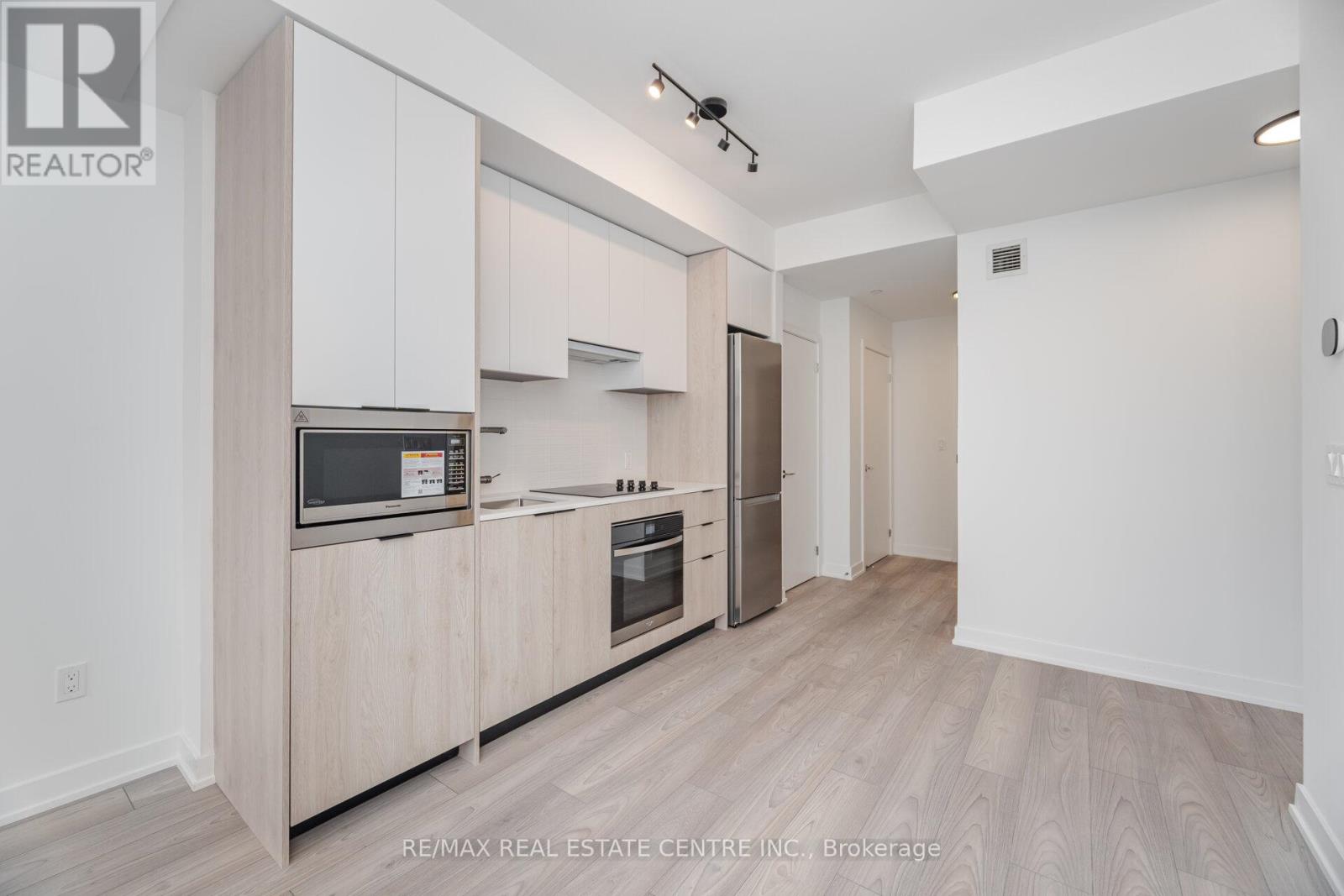 432 - 1007 The Queensway, Toronto, Ontario  M8Z 0C6 - Photo 5 - W12482911
