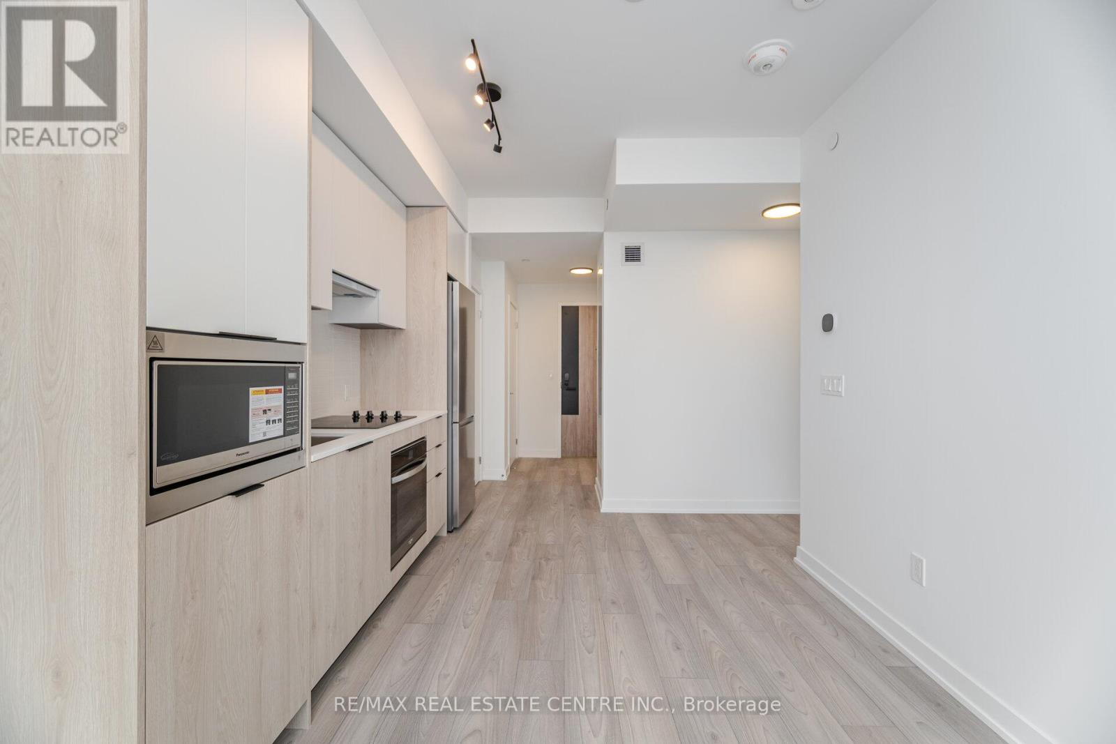 432 - 1007 The Queensway, Toronto, Ontario  M8Z 0C6 - Photo 6 - W12482911