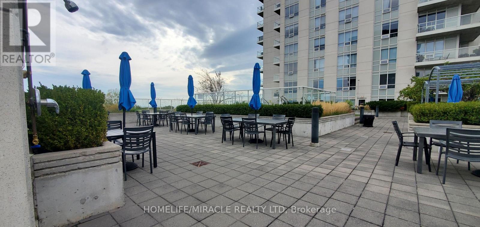 408 - 3865 Lake Shore Boulevard W, Toronto, Ontario  M8W 0A2 - Photo 15 - W12482912