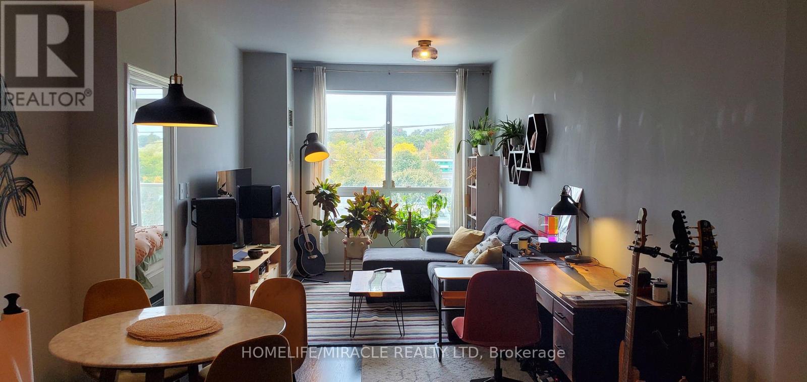 408 - 3865 Lake Shore Boulevard W, Toronto, Ontario  M8W 0A2 - Photo 3 - W12482912