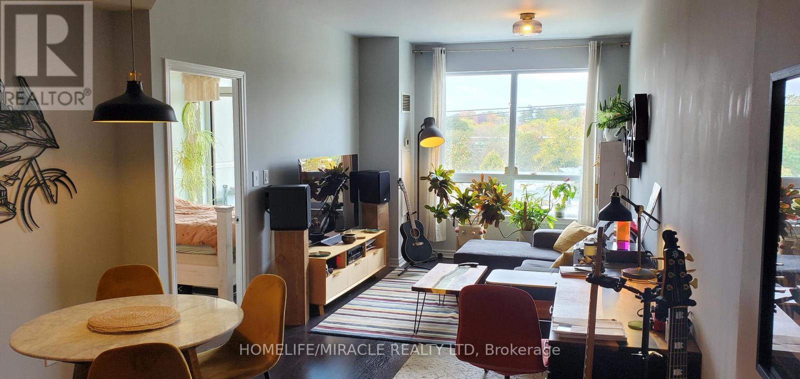 408 - 3865 Lake Shore Boulevard W, Toronto, Ontario  M8W 0A2 - Photo 5 - W12482912