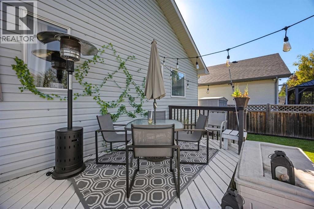 110 West Lakeview Crescent, Chestermere, Alberta  T1X 1P0 - Photo 47 - A2250440