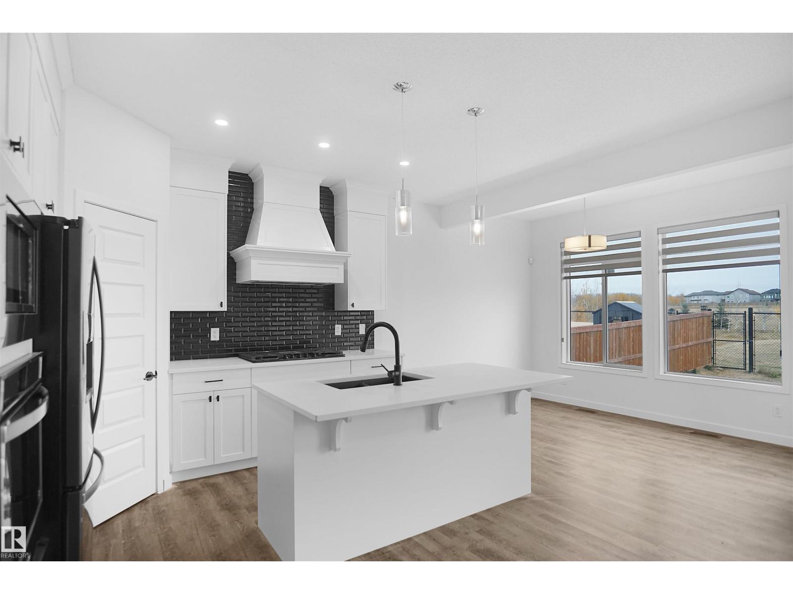 17203 64 Nw, Edmonton, Alberta  T5Y 3T6 - Photo 13 - E4463593
