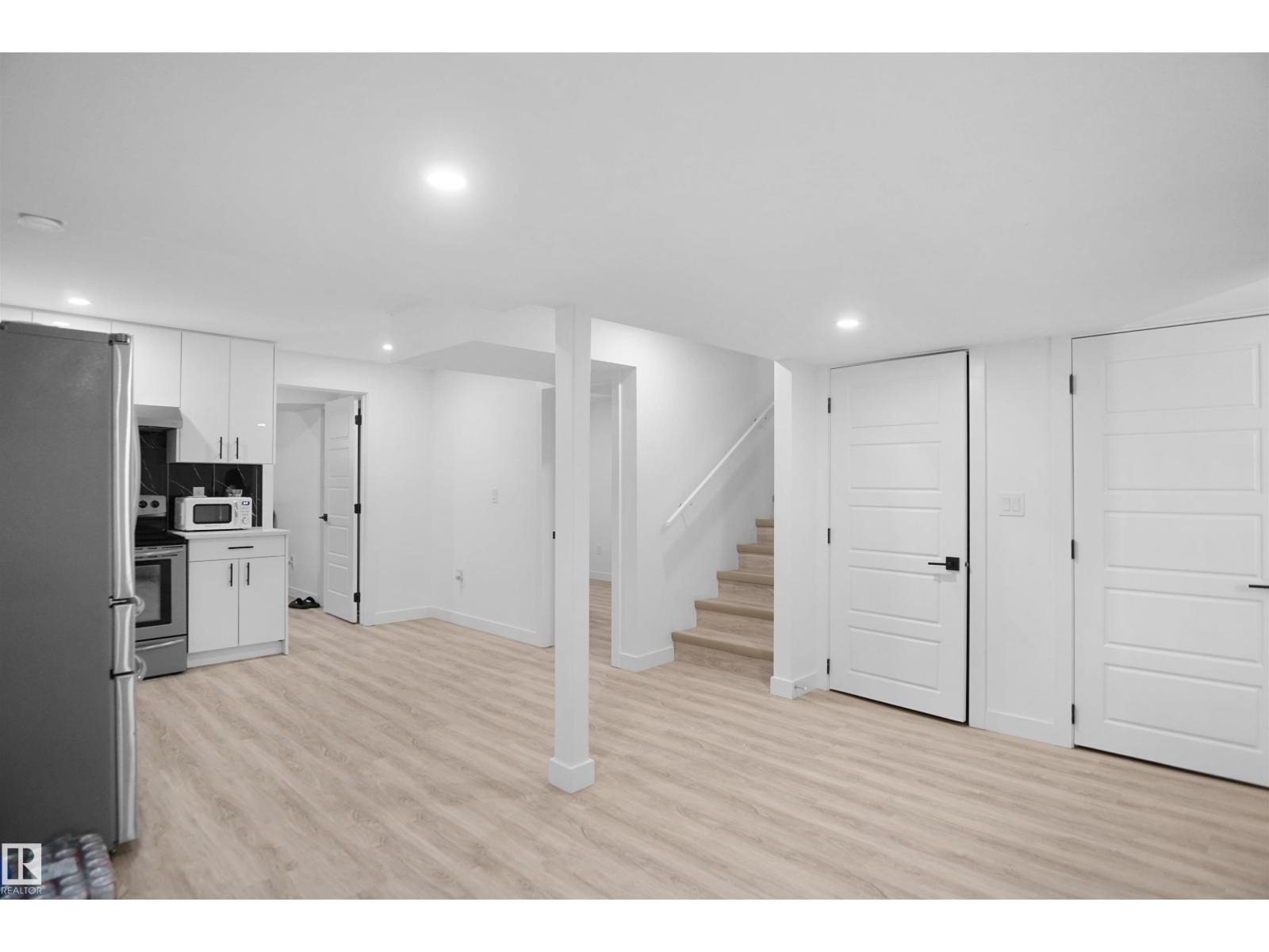 17203 64 Nw, Edmonton, Alberta  T5Y 3T6 - Photo 47 - E4463593