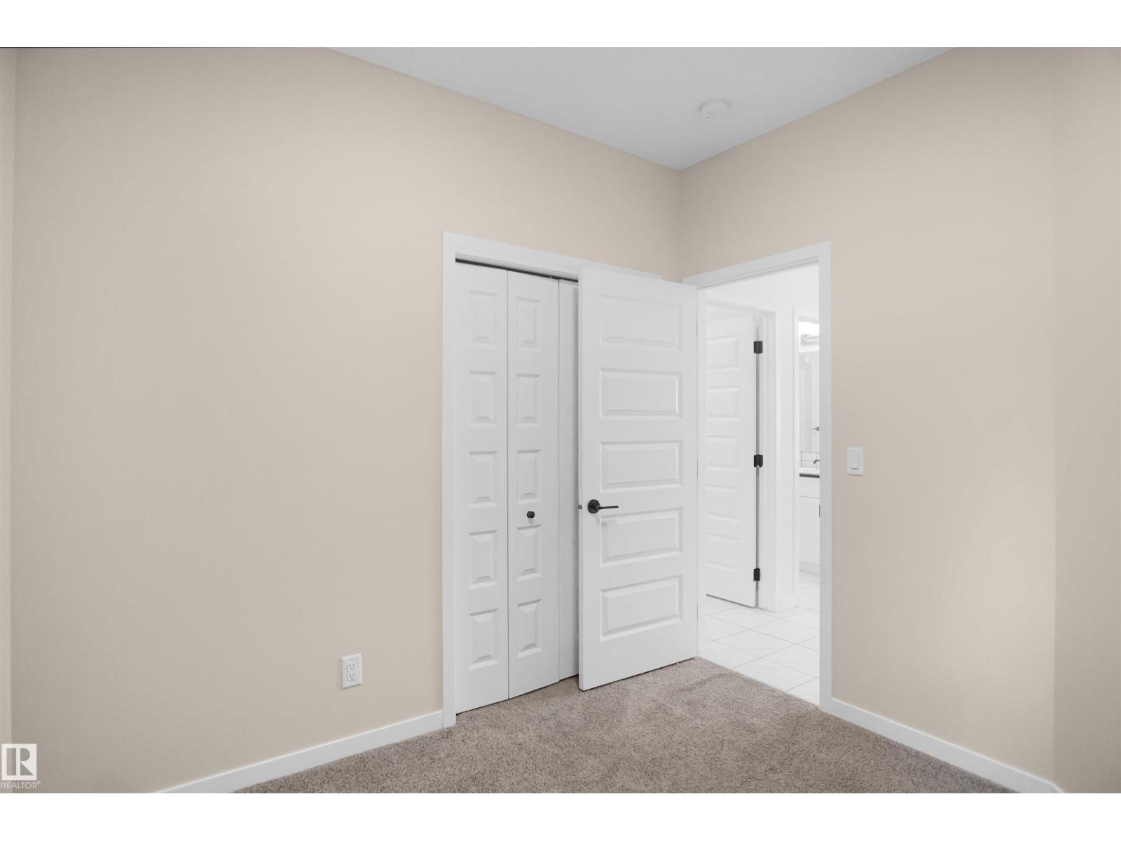 17203 64 Nw, Edmonton, Alberta  T5Y 3T6 - Photo 8 - E4463593