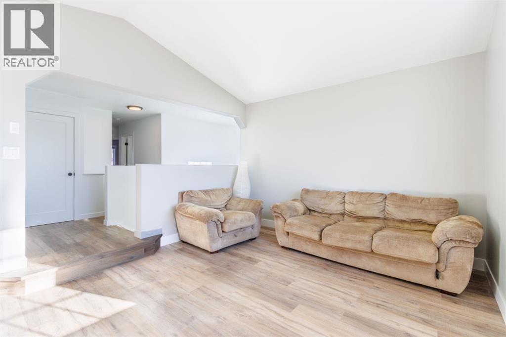 40 Chapalina Crescent Se, Calgary, Alberta  T2X 3R8 - Photo 14 - A2266225