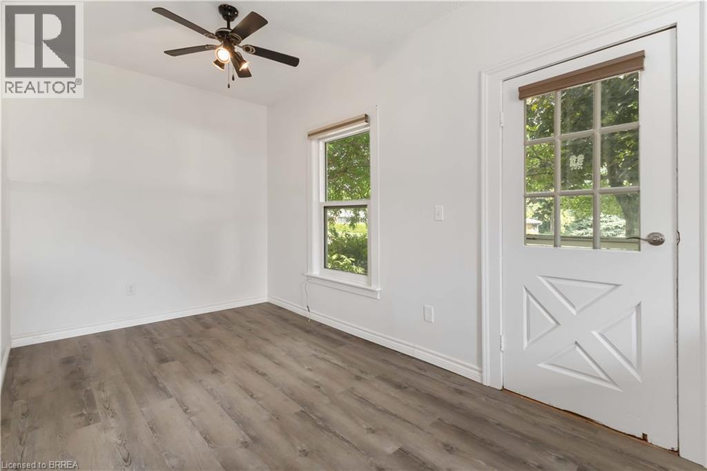 Photo 11 of 50 for 162 Adelaide Street