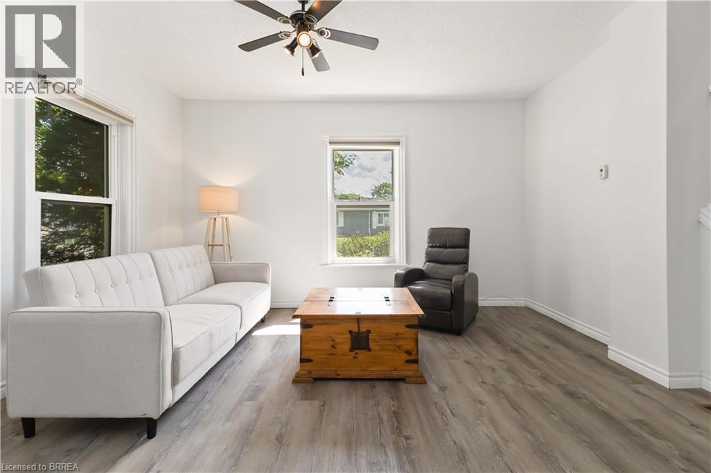 Photo 13 of 50 for 162 Adelaide Street