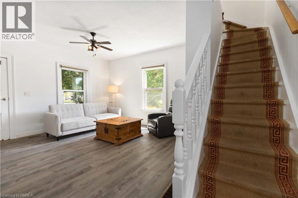 Photo 33 of 50 for 162 Adelaide Street