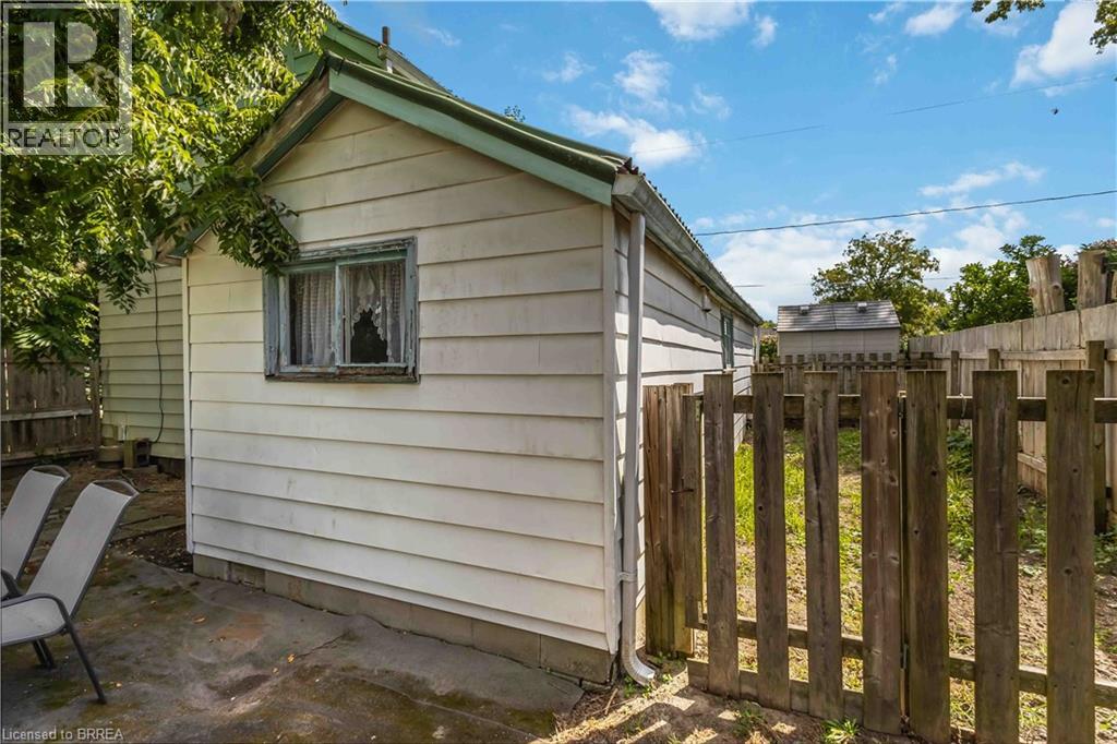 Photo 46 of 50 for 162 Adelaide Street