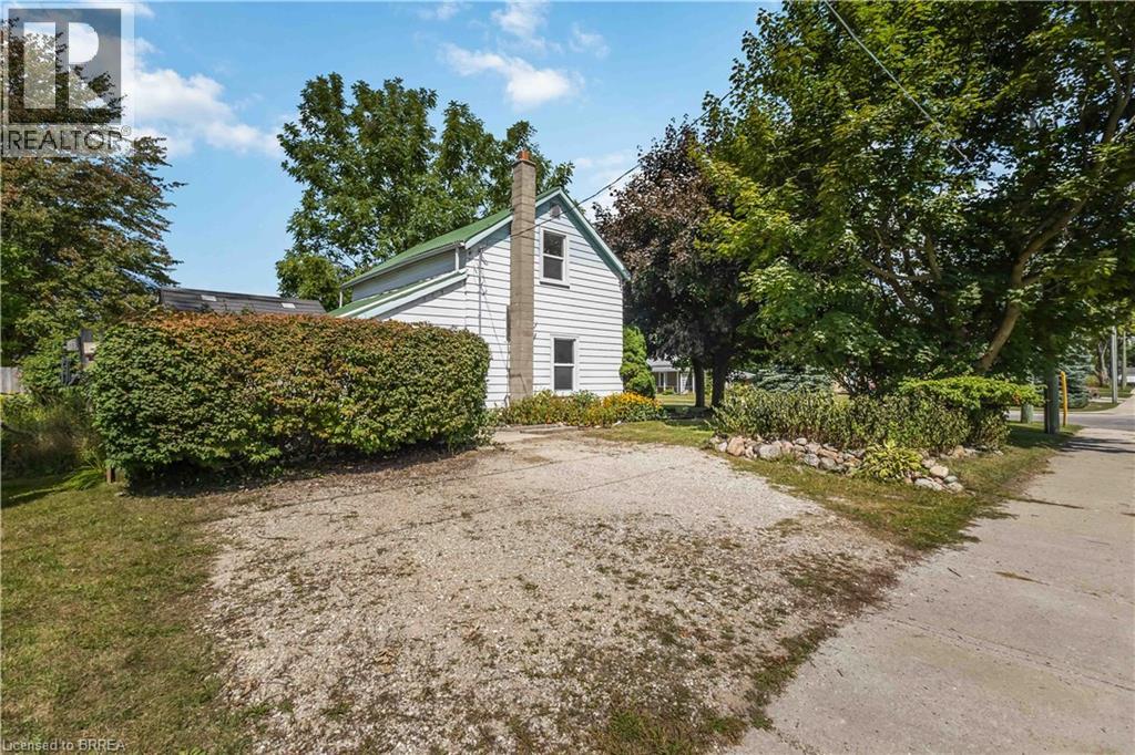 Photo 8 of 50 for 162 Adelaide Street