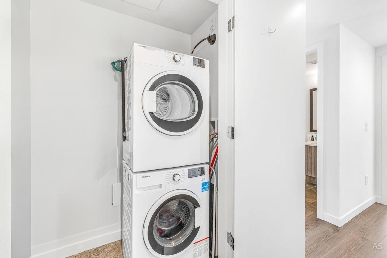 913 13350 Central Avenue, Surrey, British Columbia  V3T 0S1 - Photo 6 - R3050902
