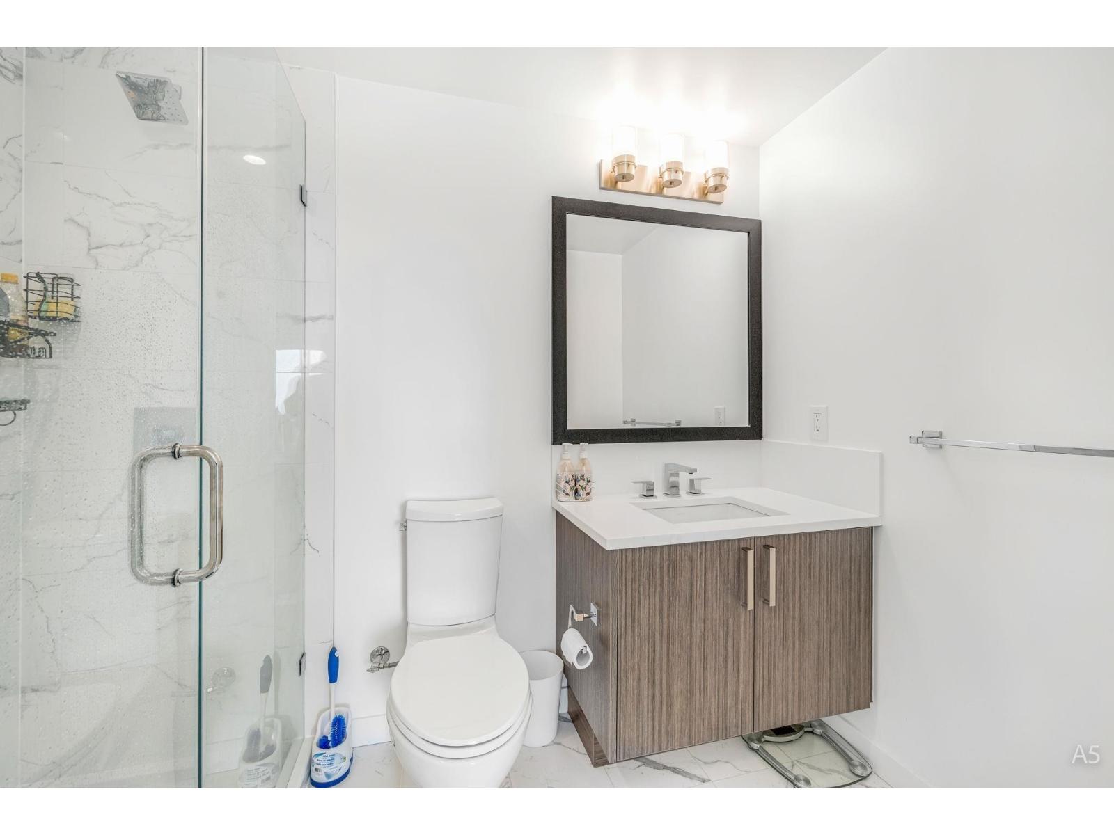 913 13350 Central Avenue, Surrey, British Columbia  V3T 0S1 - Photo 19 - R3050902