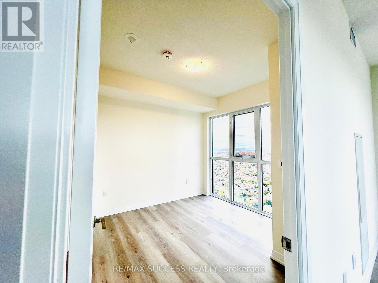 2909 - 15 Watergarden Drive, Mississauga, Ontario  L5R 0H4 - Photo 17 - W12482925