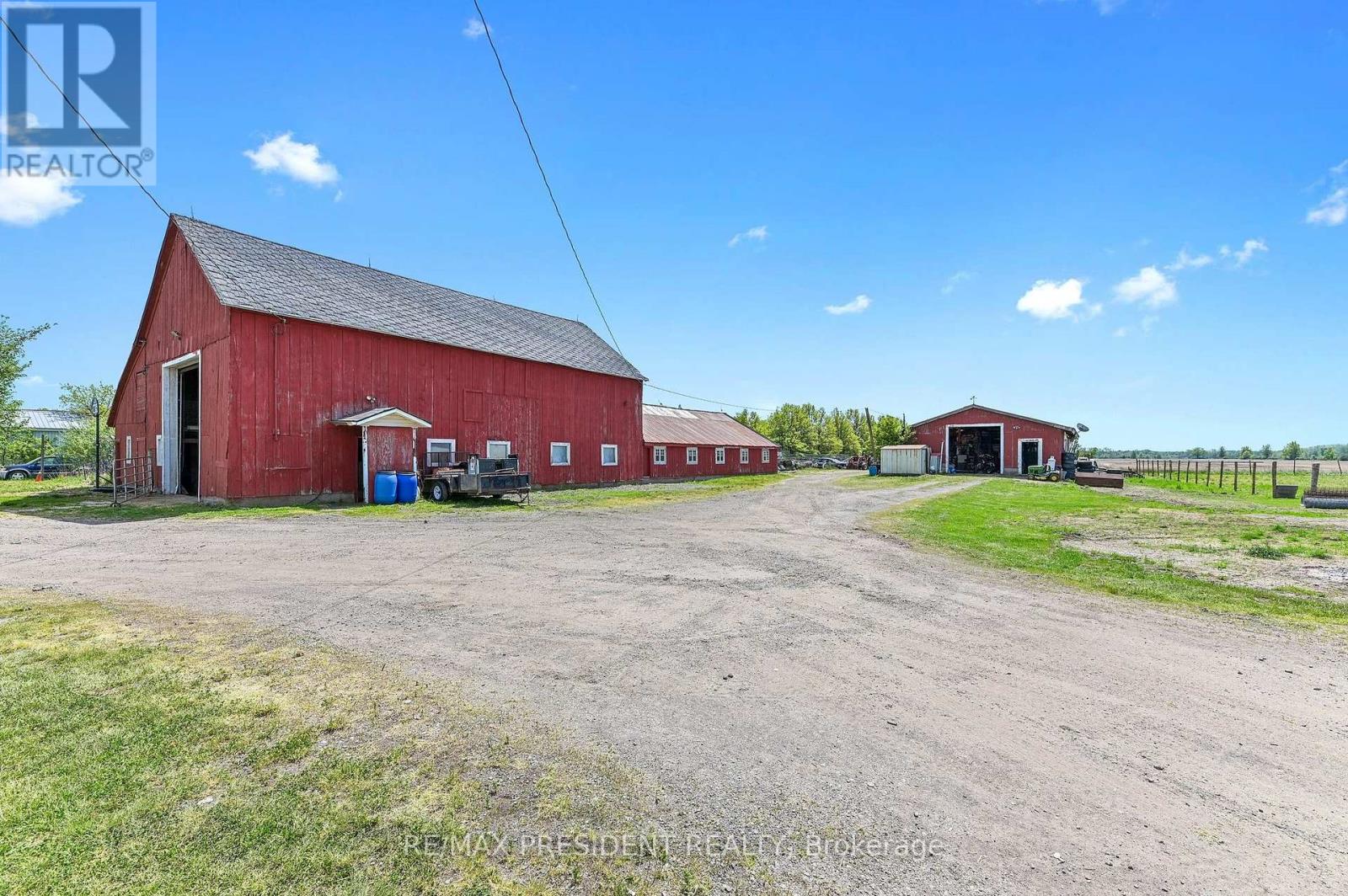 40233 Forks Road S, Wainfleet, Ontario  L0S 1V0 - Photo 11 - X12482726